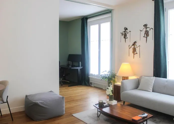 Charming 2-bedroom In The 16 *